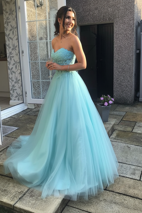 Pool Sweetheart Neck Open Back Lace Long Prom Dresses