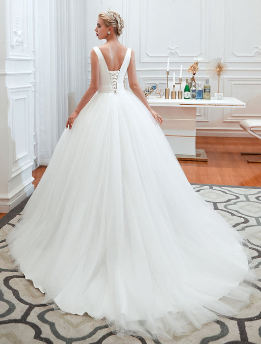 Princess Wedding Dress 2021 Ball Gown V Neck Sleeveless Natural Waist Court Train Bridal Gowns