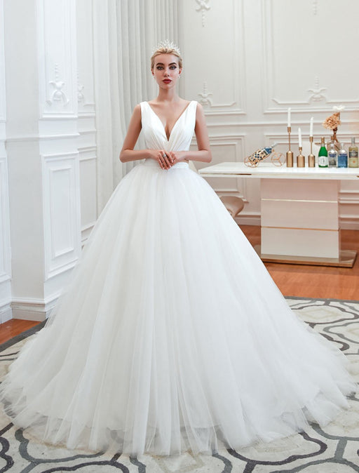Princess Wedding Dress 2021 Ball Gown V Neck Sleeveless Natural Waist Court Train Bridal Gowns