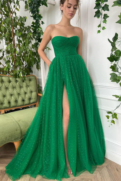 Radiant Emerald Green Tulle Prom Gown with Dazzling Sweetheart Neckline and Elegant Side Split