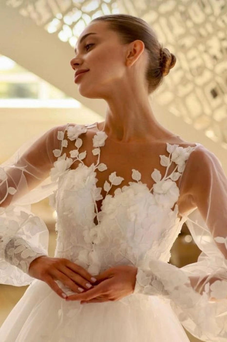 Romantic Lace Appliques Aline Wedding Dress Tulle with Long Sleeves