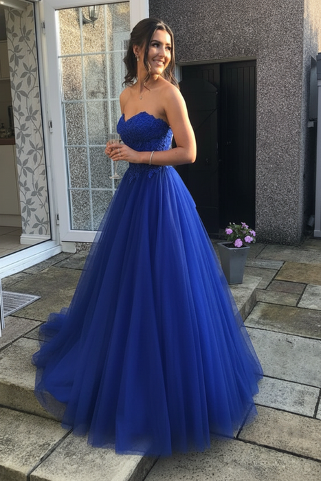 Royal Blue Sweetheart Neck Open Back Lace Long Prom Dresses