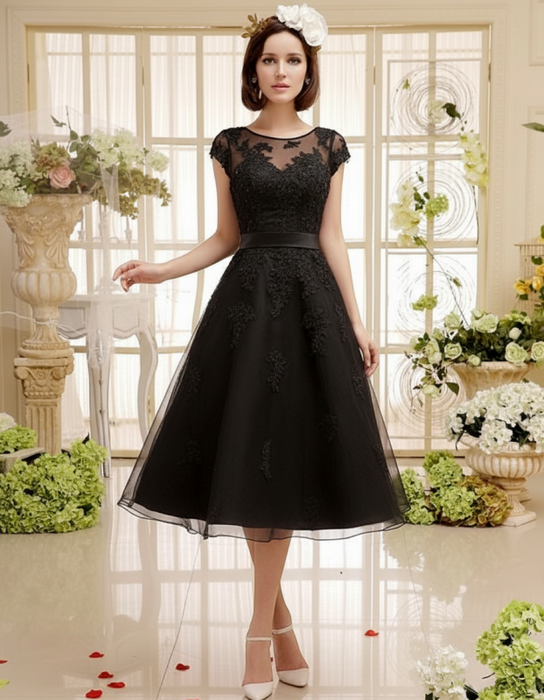 Short Wedding Dresses Black Lace Applique Vintage Bridal Dress Illusion Sweetheart Tea Length Wedding Reception Dresse