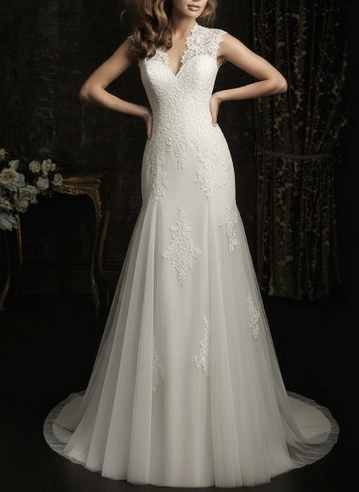 Simple Wedding Dress Lace V Neck Sleeveless floor length backless Tulle Bridal Gowns with Train