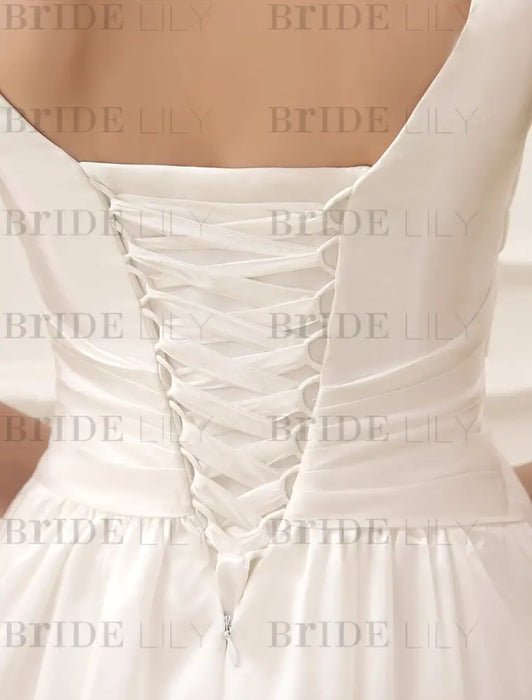 Ivory Knee-Length Backless Lace Bridal Dress-Bridelily Ivory Knee-Length Backless Lace Bridal Dress-Bridelily