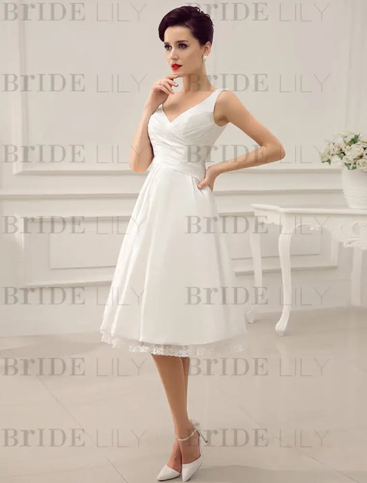 Ivory Knee-Length Backless Lace Bridal Dress-Bridelily Ivory Knee-Length Backless Lace Bridal Dress-Bridelily