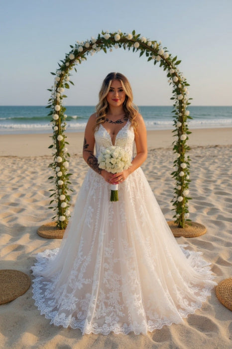 Spaghetti Straps Open Back Appliques Lace A-Line Wedding Dresses