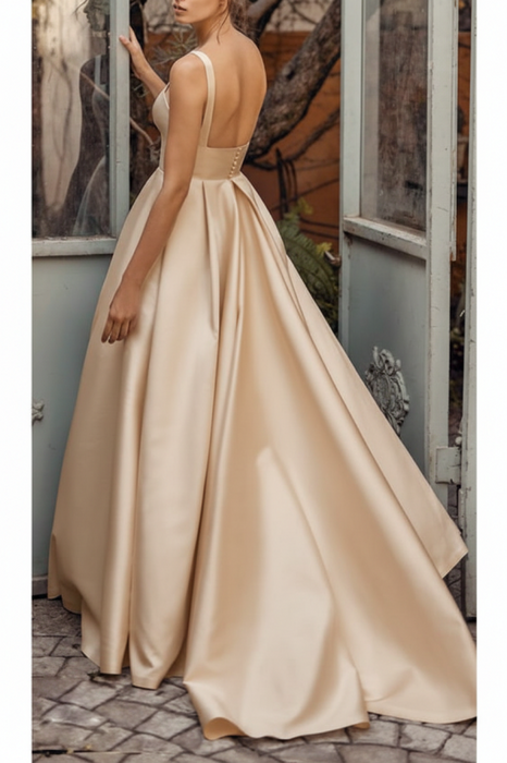 Vintage Square Neck Satin Wedding Dress with Court Train-Bridelily Vintage Square Neck Satin Wedding Dress with Court Train-Bridelily