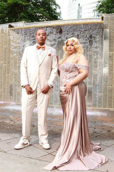 Stylish Champagne Two Piece Prom Suits One Button Peaked Lapel Men Suits