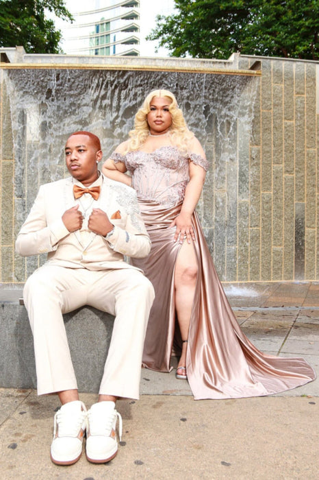 Stylish Champagne Two Piece Prom Suits One Button Peaked Lapel Men Suits