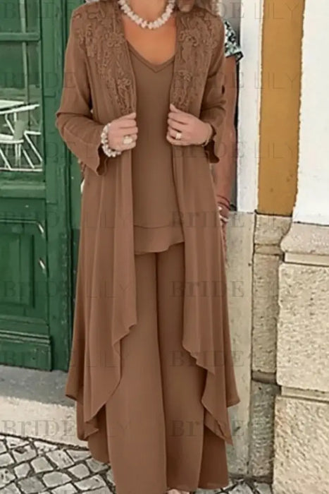 Brown Three Pieces Mother of the Bride Dresses PLus Size Chiffon Mother of the Bride Outfits