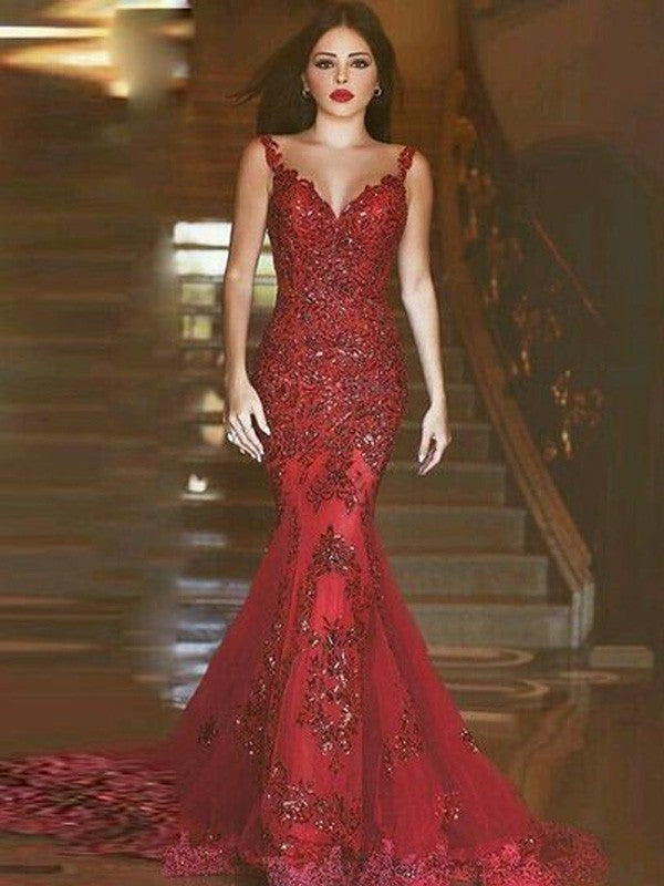 trumpet/mermaid sleeveless v-neck sweep/brush train lace tulle dresses Trumpet/Mermaid V-neck Sleeveless Sweep/Brush Train Applique Tulle Dre —  Bridelily