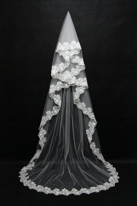 Two Tiered Veil for Bridal Wedding Veils With Lace