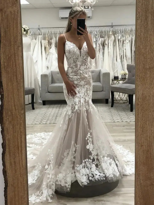 V Neck Mermaid Champagne Lace Wedding Dresses Sleeveless