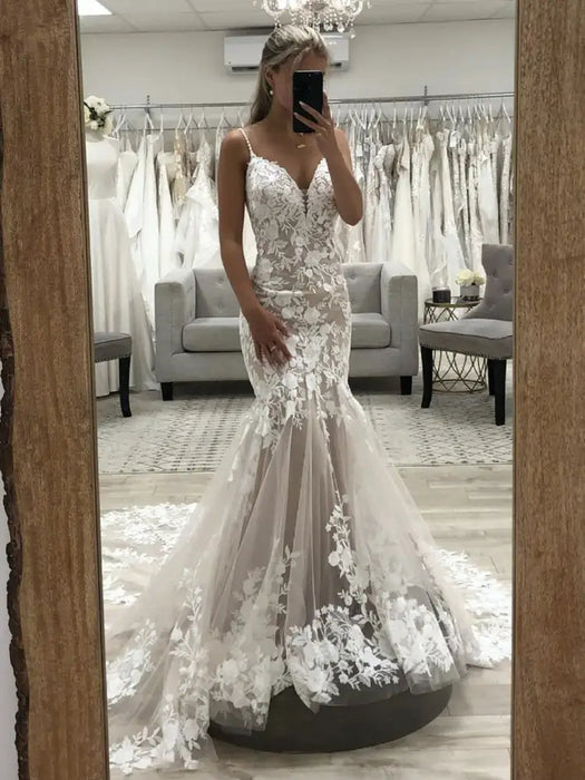 V Neck Mermaid Champagne Lace Wedding Dresses Sleeveless