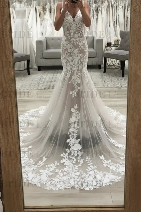 V Neck Mermaid Champagne Lace Wedding Dresses Sleeveless