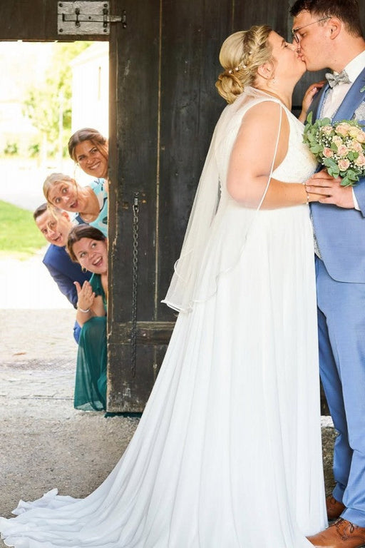 Elegant V-neck Simple Chiffon Wedding Dress Aline Sleeveless Bridal Dress