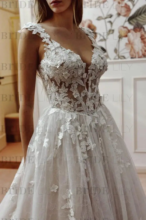 RjerStore A Line V-Neck Spaghetti Sleeveless Tulle Applique Prom Dresses