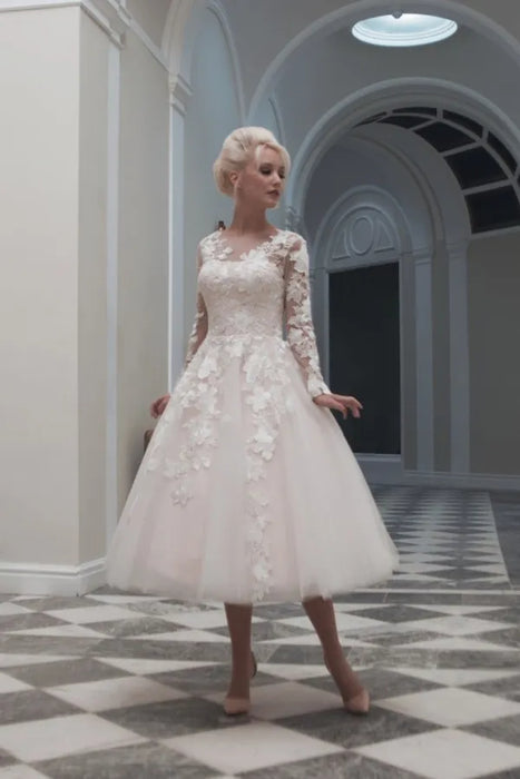 Elegant Tulle Aline Wedding Dress with Appliques Long Sleeves Tea Length Bridal Dress