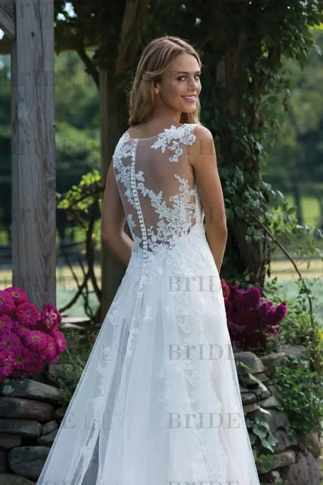 Vintage V Neck Sleeveless Tulle Appliqued Wedding Dress - Wedding Dresses
