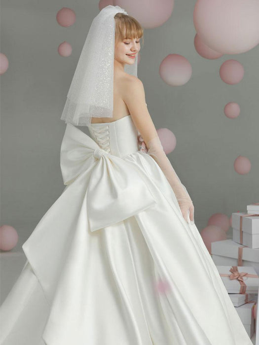 Vintage Wedding Dresses Cathedral Train Strapless Sleeveless Bows Satin Fabric Bridal Gowns