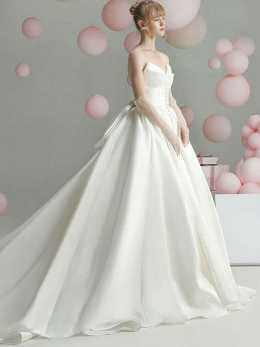 Vintage Wedding Dresses Cathedral Train Strapless Sleeveless Bows Satin Fabric Bridal Gowns