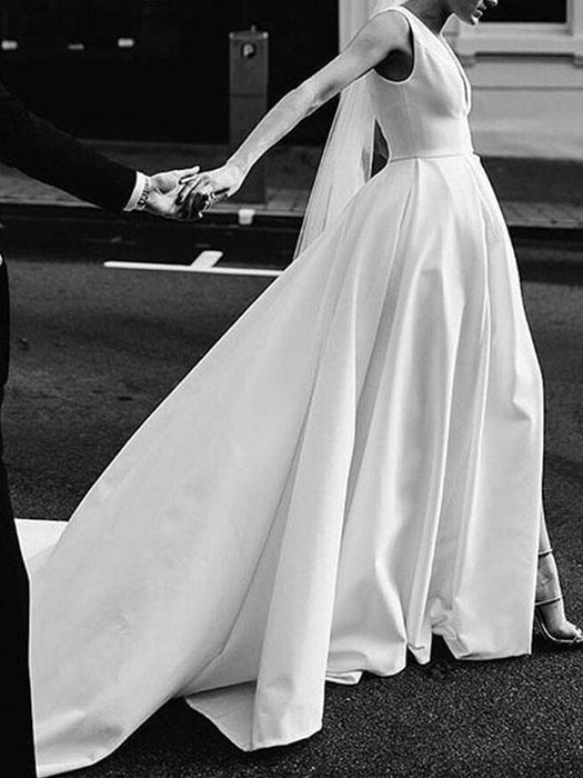 Vintage Wedding Dresses V Neck Sleeveless Natural Waist Satin Fabric Pleated Bridal Gowns With Train