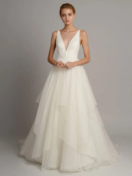 A-line wedding dress comprehensive analysis: Bridelily take you into the dream of elegant wedding