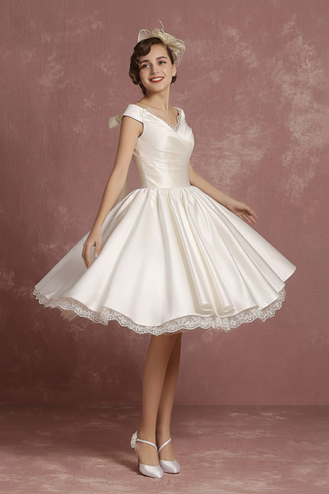 White Short Wedding Dresses Satin Vintage Princess Bridal Dress Knee Length Sleeveless Lace Edge Pleated Bridal Gown With Ribbon Bow