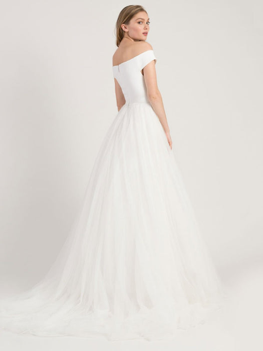 White Simple Wedding Dress A-Line Bateau Neck Off-Shoulder Sleeveless Natural Waistline Pleated Tulle Bridal Dresses