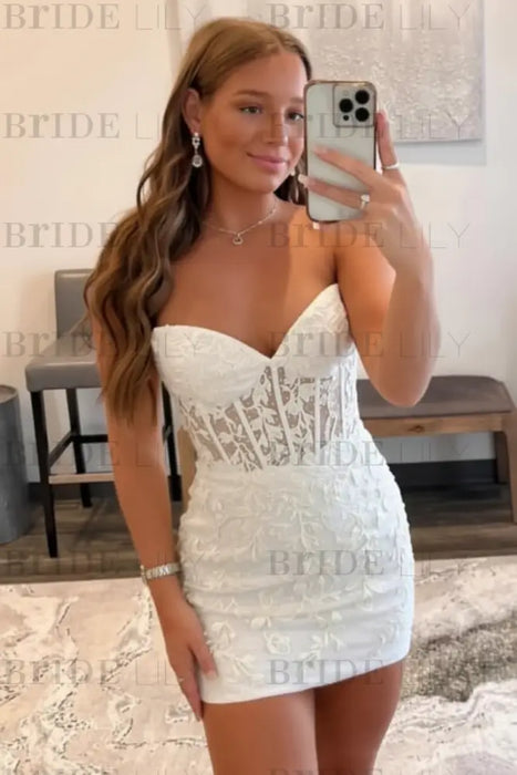 White Strapless Beaded Short Lace Prom Dresses Sweetheart Tight Homecoming Dresses