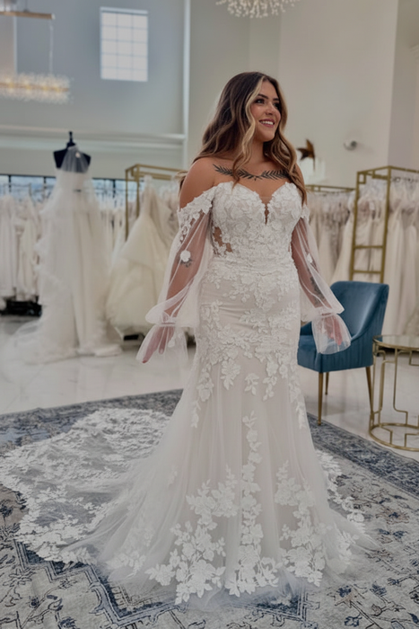 White Sweetheart Appliques Lace Mermaid Wedding Dresses Chapel Train