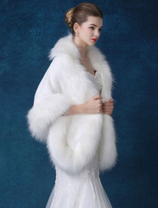 Women Wool Poncho Faux Fur 3/4 Sleeves White Poncho Women
