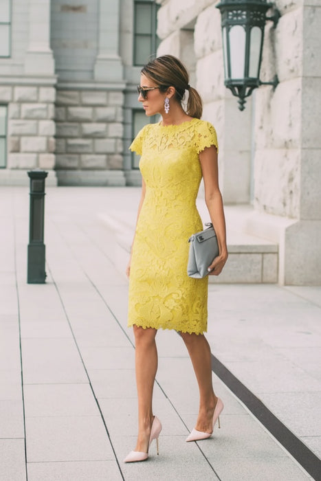 Yellow Lace Formal Dresses Knee Length Mother of the Bride Dress Cap Sleeves
