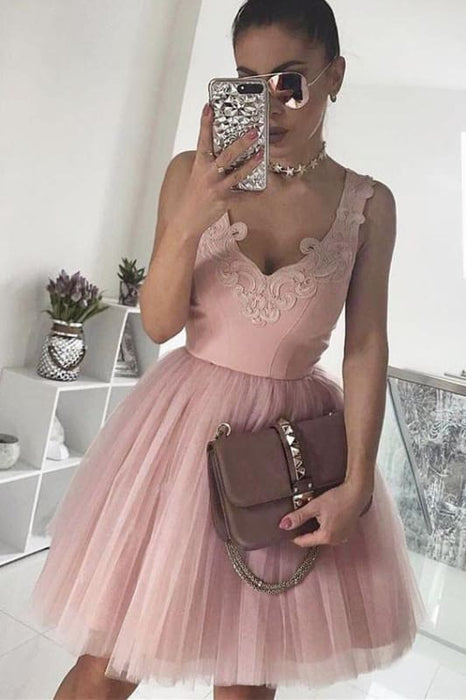 A-Line V-Neck Blush Pink Sleeveless Homecoming Appliqued Short Tulle Prom Dress - Prom Dresses