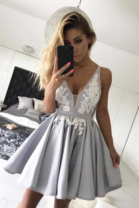 Appliques Deep V Neck Short Prom Sleeveless Pleats Cheap Homecoming Dress - Prom Dresses
