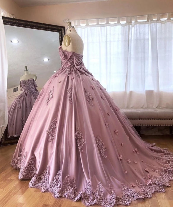 Champagne Tulle Ball Gown | Poofy prom dresses, Unique wedding dresses  color, Champagne quince dresses