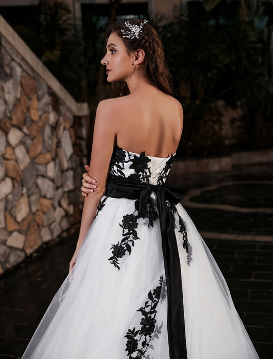 Black A-Line Wedding Dress Strapless Black Applique Sash Tulle Satin Fabric Wedding Gown