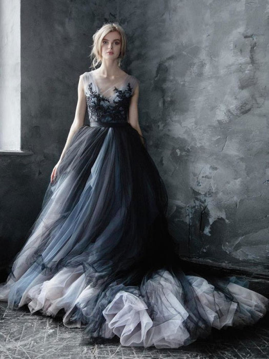 Black Gothic Wedding Dress, Ruffle Skirt, Tight Lacing Corset, Vampire Ball  Gown, Alternative Wedding - Etsy