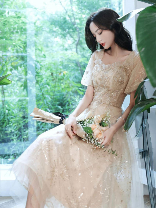 Champagne Evening Dress A-Line Sweetheart Neck Lace Half Sleeves Applique Tea-Length Formal Party Dresses
