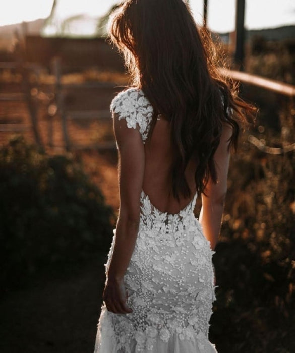 Elegant Sleeveless Mermaid Lace Wedding Dresses V-neck Design - Prom Dresses