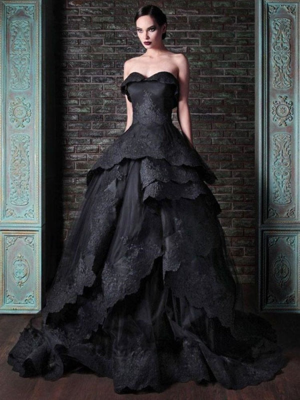 Gothic Wedding Dresses Satin Fabric Princess Silhouette Sleeveless Natural Waist Beaded Court Train Bridal Gown