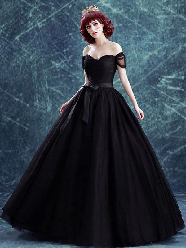 Gothic Wedding Dresses Tulle Princess Silhouette Short Sleeves Natural Waist Pleated Floor-Length Bridal Gown