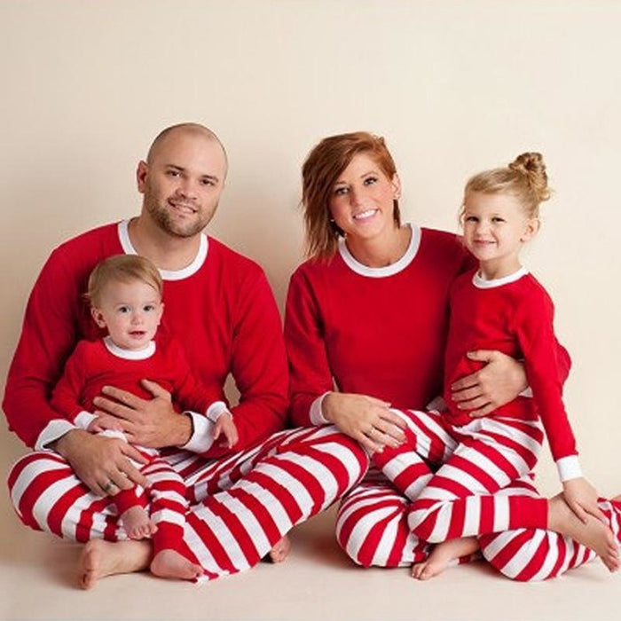 Matching Family Pajamas Sets Christmas Sleepwear Merry Christmas Reindeer - S / Men-Red - robes