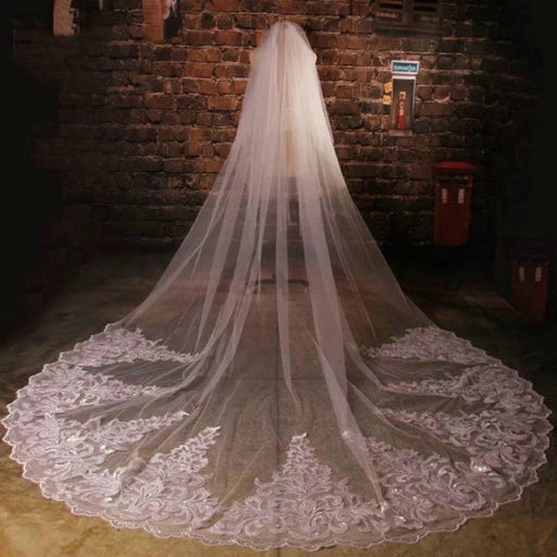 One-Layer 3m Tluue Lace Yard Wedding Veils | Bridelily - wedding veils
