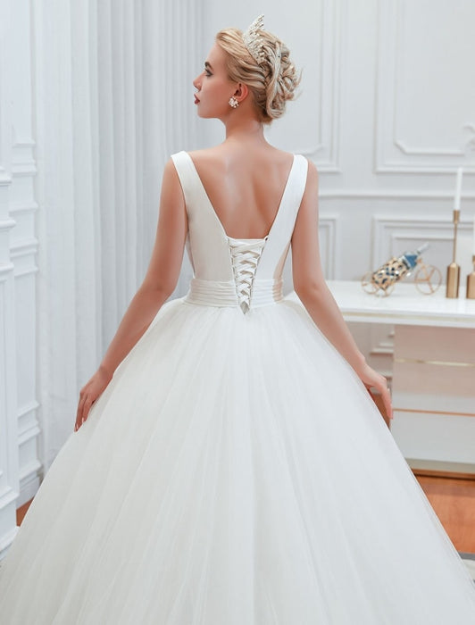 Princess Wedding Dress 2021 Ball Gown V Neck Sleeveless Natural Waist Court Train Bridal Gowns