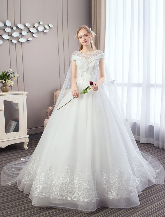 Lace Watteau Train Applique Beaded Ivory Bridal Gowns-Bridelily Lace Watteau Train Applique Beaded Ivory Bridal Gowns-Bridelily