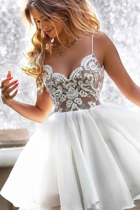 Scalloped-Edge Lace Appliques White Homecoming Dress Chiffon Graduation Dresses - Prom Dresses