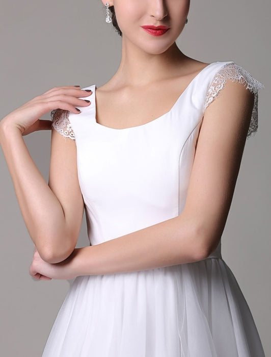 Simple Wedding Dresses Tulle Scoop Neck Knee Length Short Bridal Dress With Lace Cap Sleeves