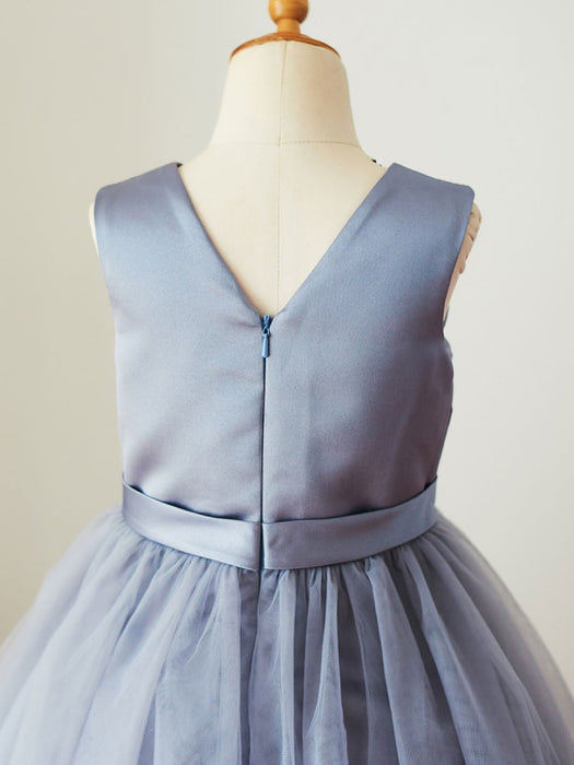 Flower Girl Dresses V-Neck Satin Fabric Sleeveless Knee-Length Princess Silhouette Sash Kids Party Dresses